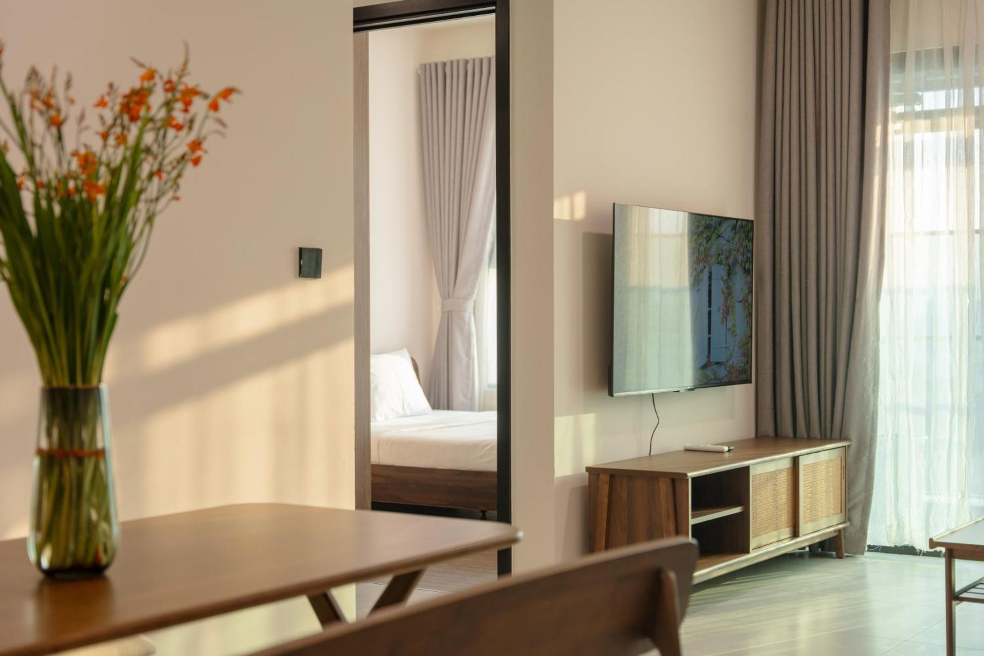 Tropical House - New At Delasol Căn hộ *
